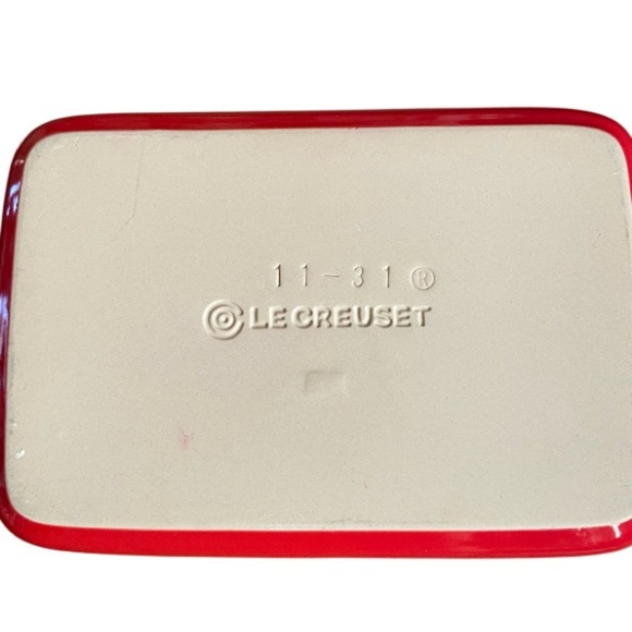 Le Creuset Dune and Red Rectangular Dish 5x7 in red 16 oz - Picture 2 of 2